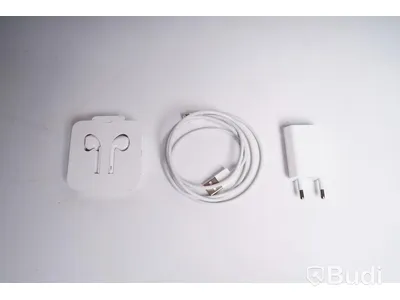 iPhone 11 - 64 GB, inkl tillbehör, 100procent batterihälsa. Begagnad. Funktionstestad.