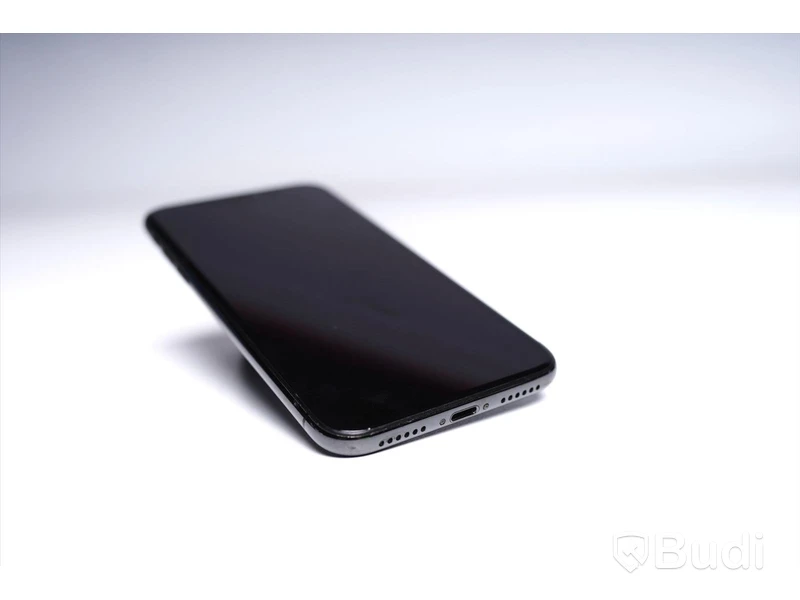 iPhone X - 64 GB, 99procent batterihälsa.