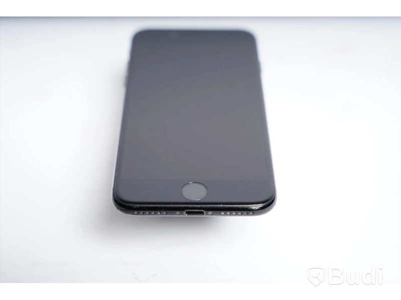 iPhone 7 - 32 GB, 67 procent batterihälsa.