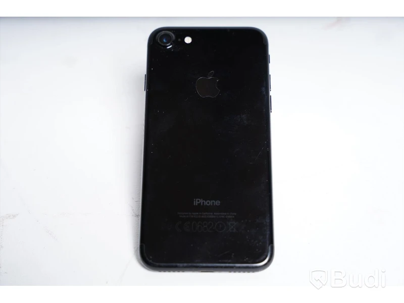 iPhone 7 - 32 GB, 67 procent batterihälsa.
