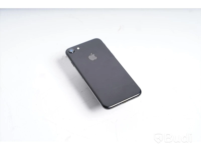 iPhone 7 - 32 GB, 67 procent batterihälsa.