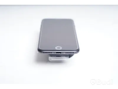 iPhone 8 - 64 GB, 100 procent batterihälsa.