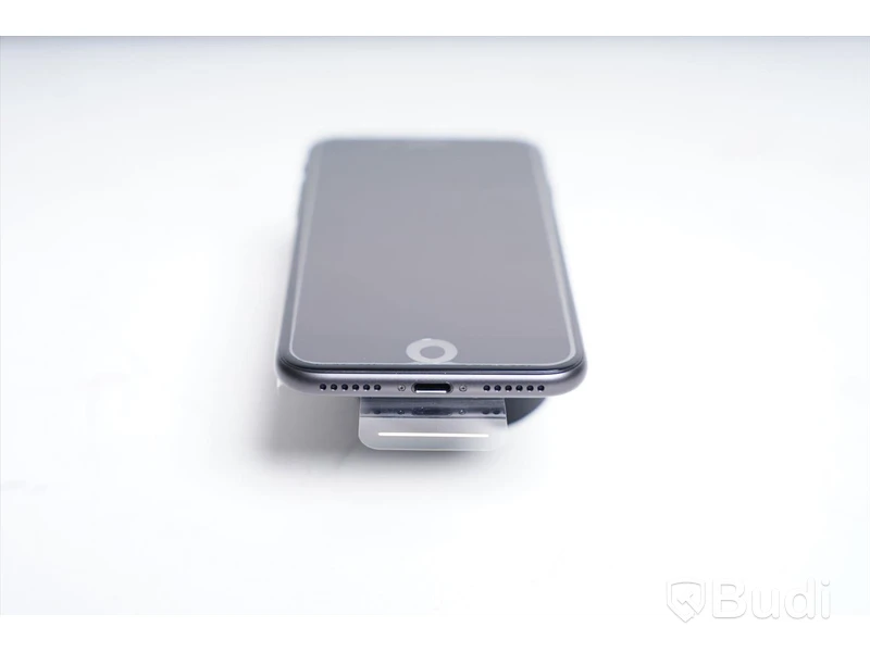 iPhone 8 - 64 GB, 100 procent batterihälsa.