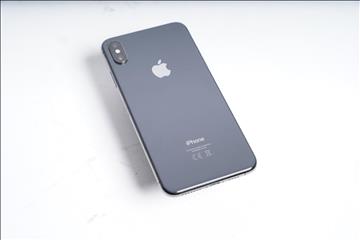 iPhone Xs Max - 64GB, 93 procent batterihälsa.