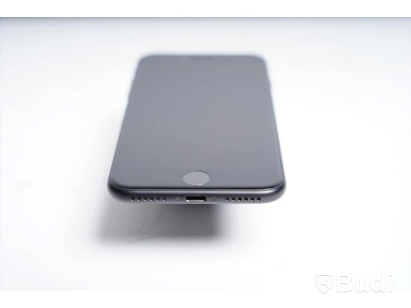 iPhone 7 - 128 GB, 100 procent batterihälsa.