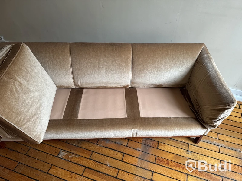 3-sits soffa från Pehr Dubb-salen på SU