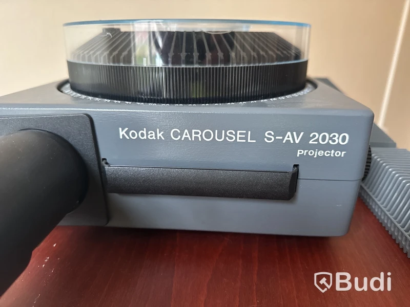Diaprojektor kodak Carousel S-AV 2030 inkl. Vagn