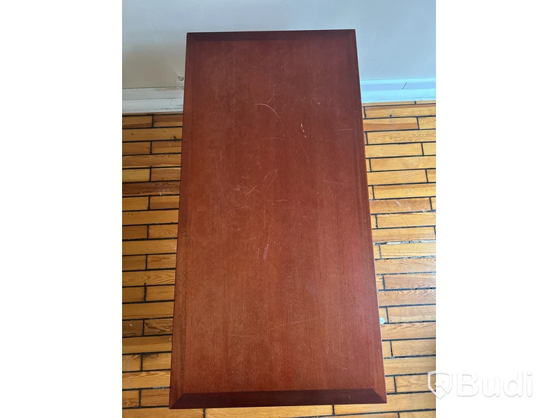 Skrivbord med låda AB A. Klaessons möbelfabrik