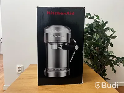 Espressomaskin - KitchenAid Artisan  - Metal Semi-Automatic Espresso Machine. Nypris ca 4500 kr.