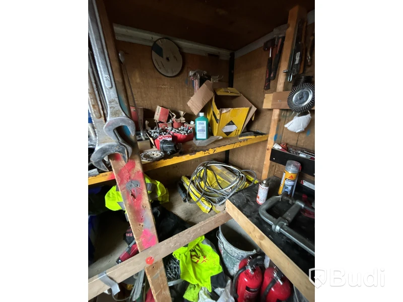 10 fots container med innehåll