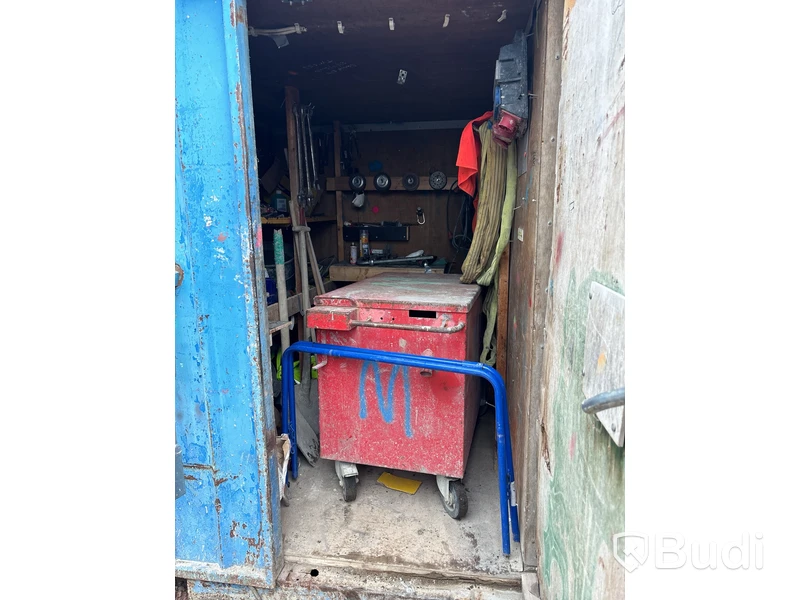 10 fots container med innehåll