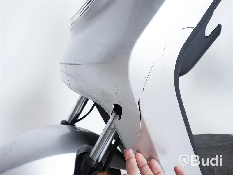 Moped NIU M+ Sport silver inkl. batteri och laddare