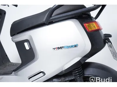 Moped NIU M+ Sport silver inkl. batteri och laddare