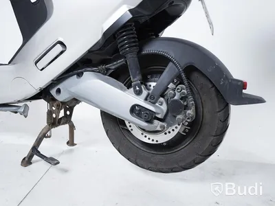 Moped NIU M+ Sport silver inkl. batteri och laddare