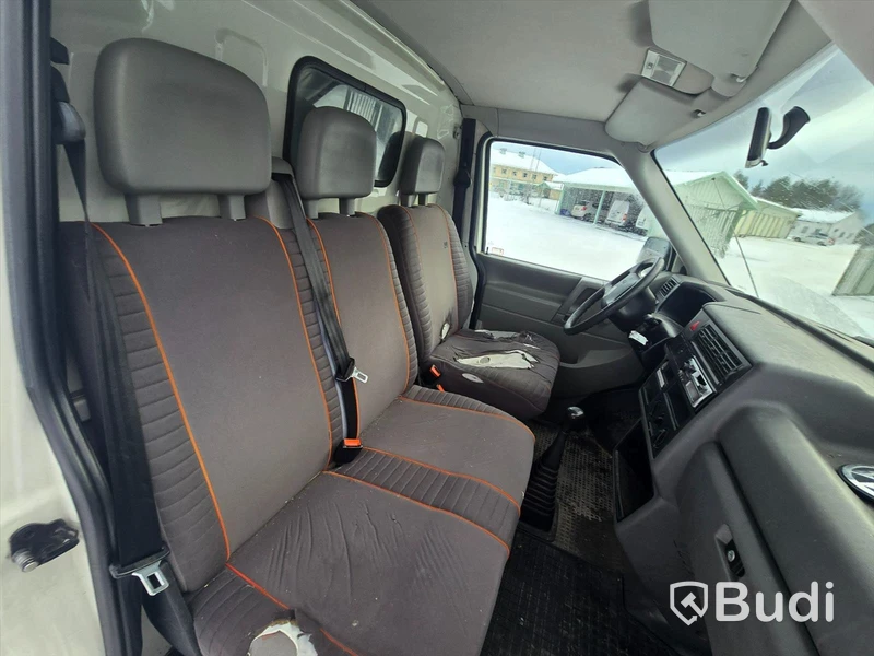 Volkswagen Transporter | TDI Baseline | 2002 | 17482 mil