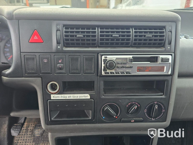 Volkswagen Transporter | TDI Baseline | 2002 | 17482 mil