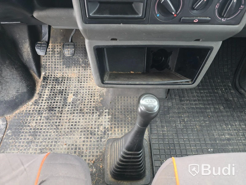 Volkswagen Transporter | TDI Baseline | 2002 | 17482 mil
