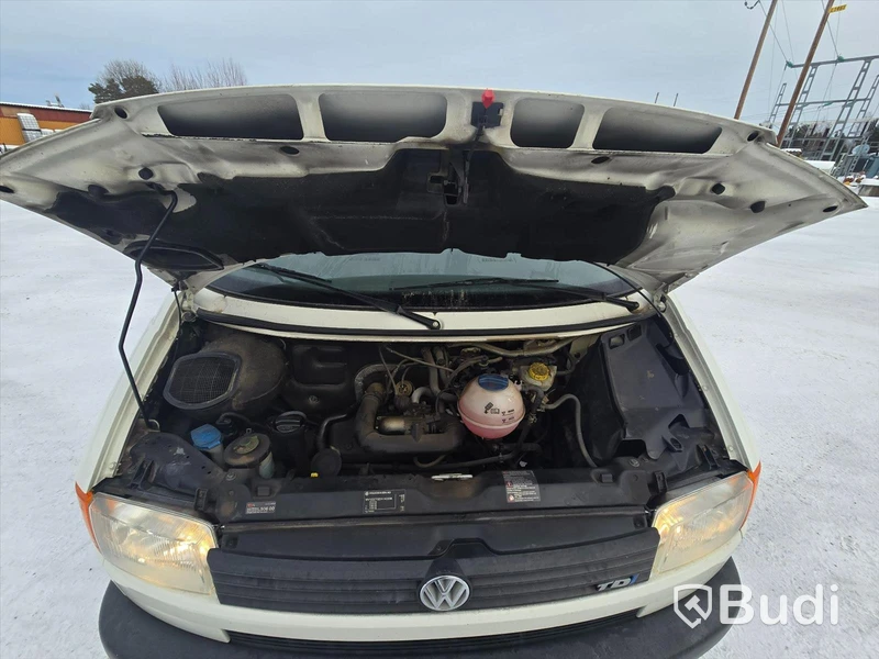 Volkswagen Transporter | TDI Baseline | 2002 | 17482 mil