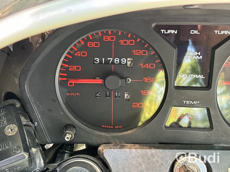 Motorcykel Honda VF 400 F | 1984