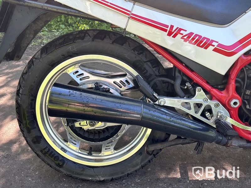Motorcykel Honda VF 400 F | 1984