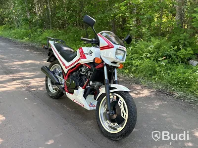 Motorcykel Honda VF 400 F | 1984
