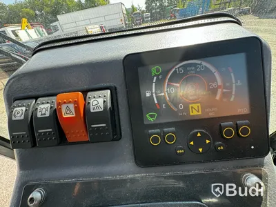 Redskapsbärare Multihog CX75 -2019