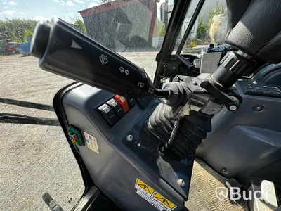 Redskapsbärare Multihog CX75 -2019
