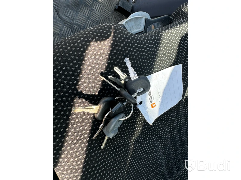 Redskapsbärare Multihog CX75 -2019