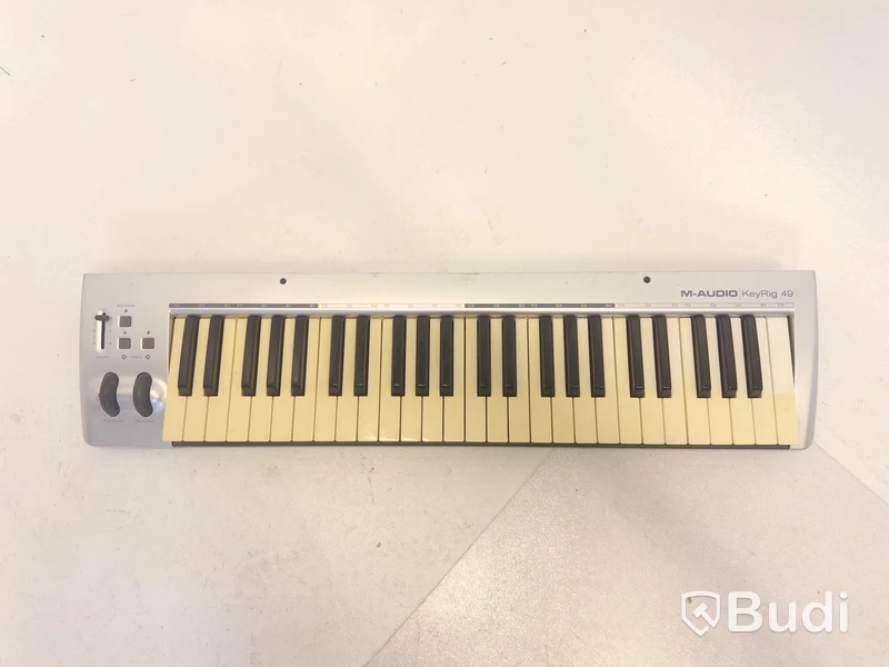 Midikeyboard och stativ