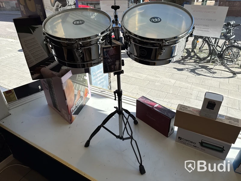 Meinl Headliner Bongotrummor på stativ