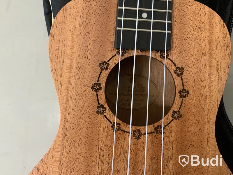 Ukelele Koki o Mahogany Concert med softcase
