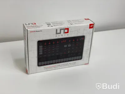 IK UNO analog synth