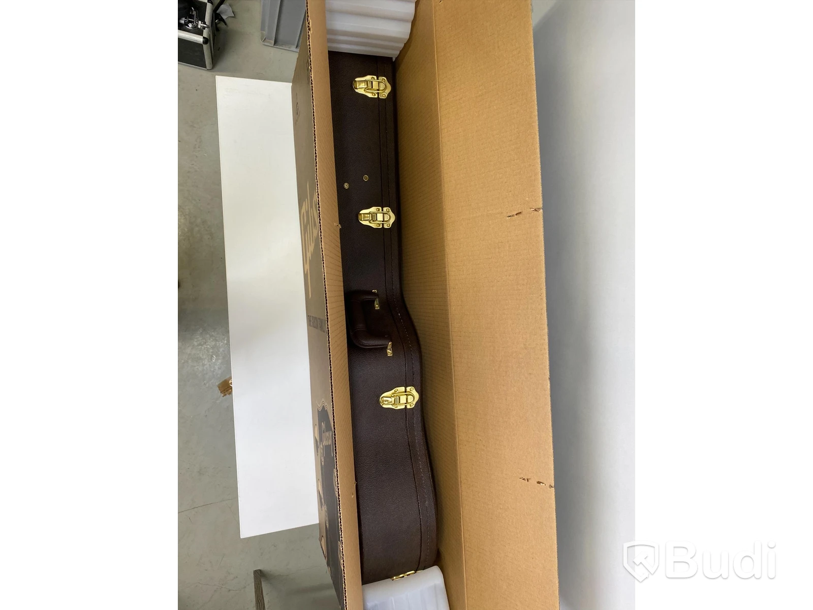 Gibson MONTANA J-45 STUDIO BURST akustisk gitarr. OMSTARTAD pga felbud.