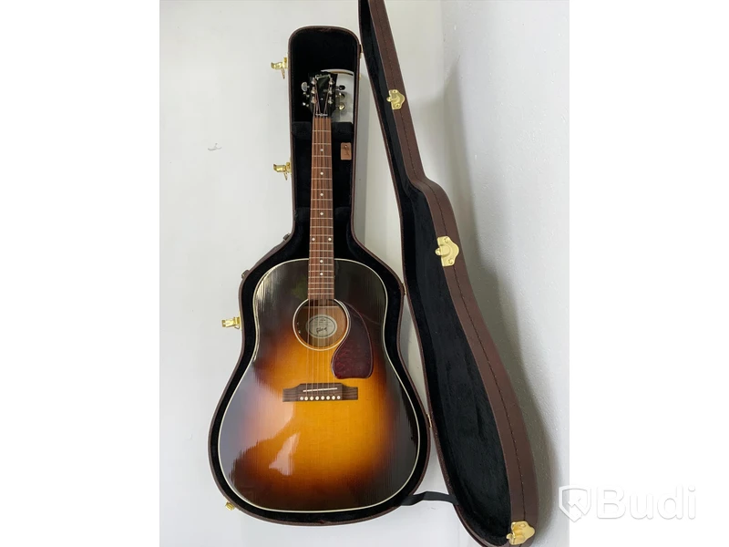 Gibson J-45 STANDARD
