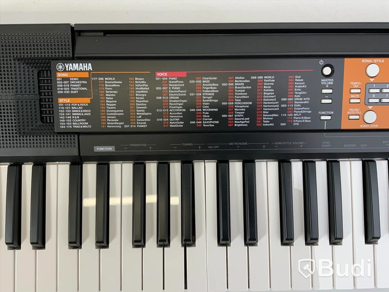 Yamaha PSR-F51 synt keyboard