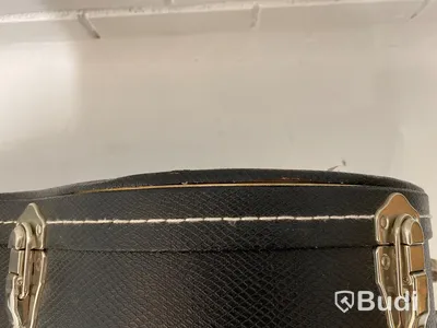 Gibson Les Paul case med skador på klädsel, se bilder