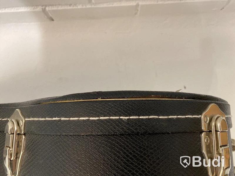 Gibson Les Paul case med skador på klädsel, se bilder