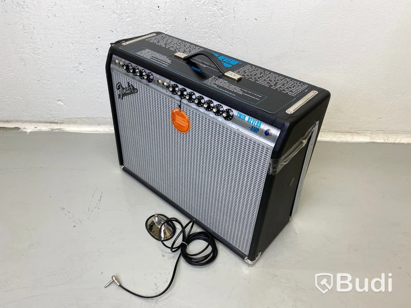 Fender 68 Custom Twin Reverb Förstärkare OBS! Sprucken i chassit