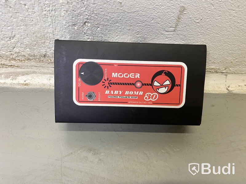 Mooer Baby bomb micro preamp