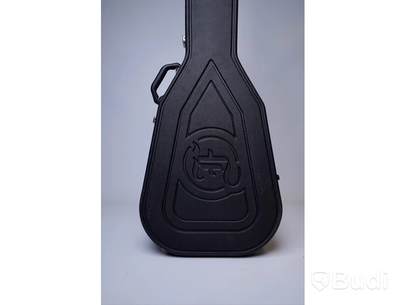 Gitarr / Furch Green DC-SR med preamp ink case