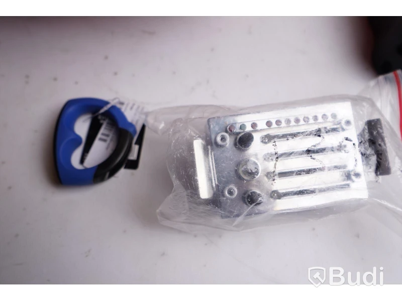 Gitarrtillbehör switchpedaler, strap kit mm.