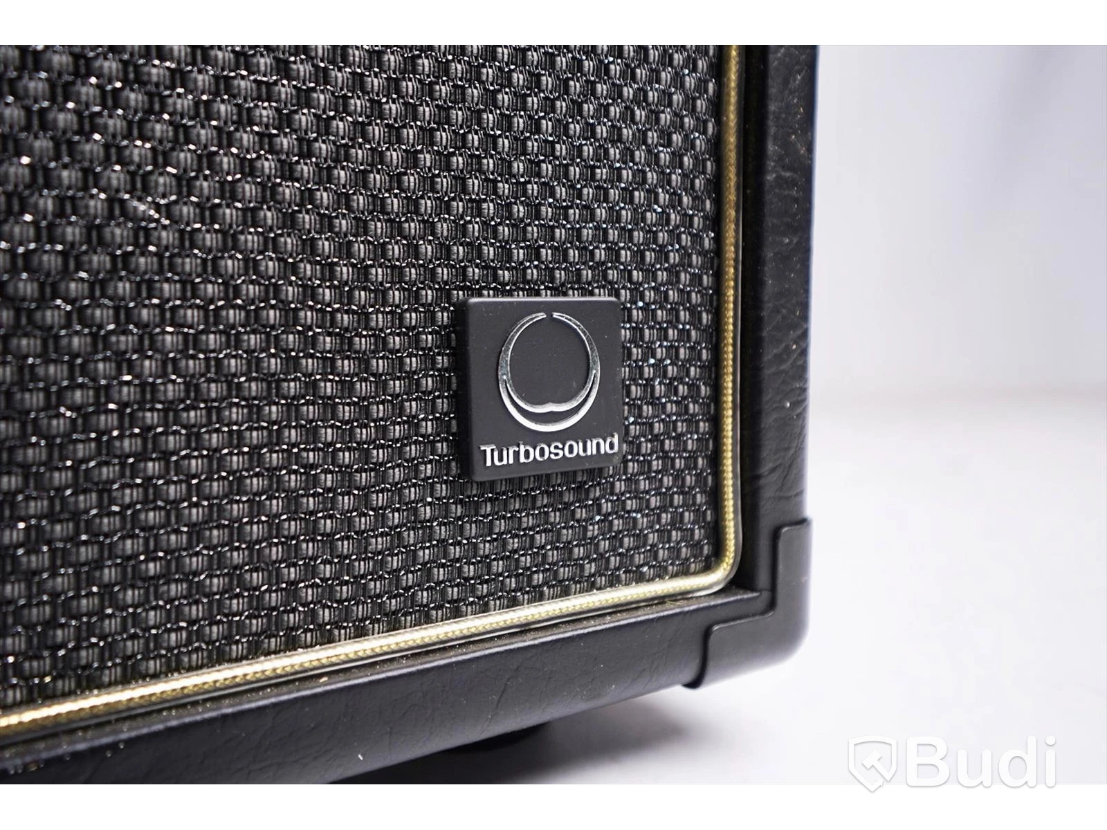Gitarrförstärkare Bugera Vintage V22 Infinium samt footswitch FSB104A