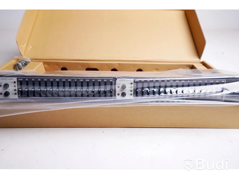 Peavey Q2151 2x15 Band Graphic Equalizer