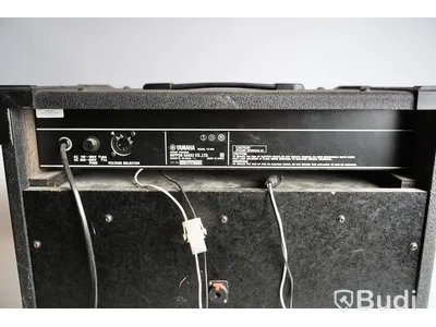 Basförstärkare Yamaha VX series 35B