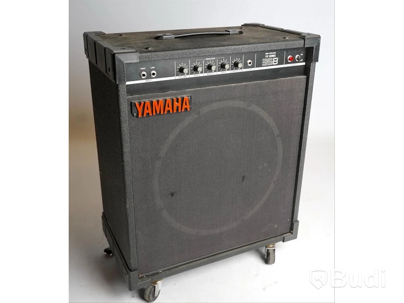 Basförstärkare Yamaha VX series 35B