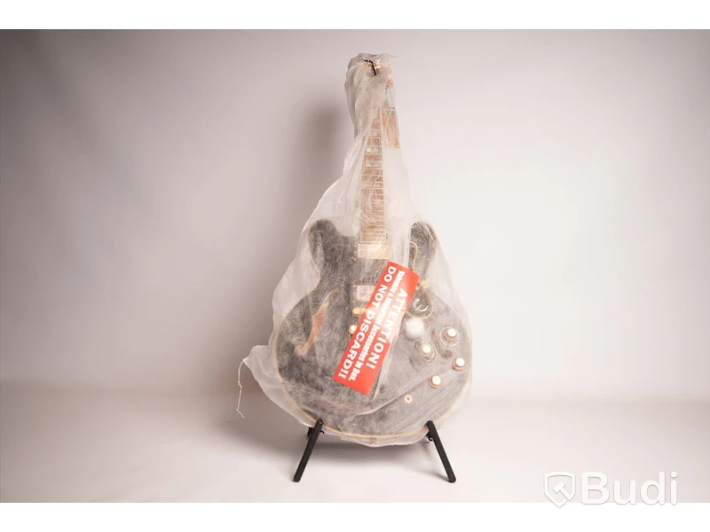 Epiphone Sheraton-II PRO Ebony, elgitarr oöppnad