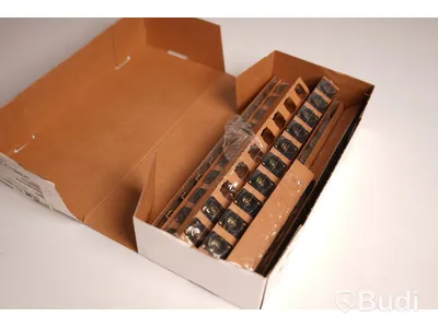 1 paket med 77st Neutrik NC5MD-LX-BAG inkl. Proel RK8NX och 6st 4-poliga XLR honakontakter