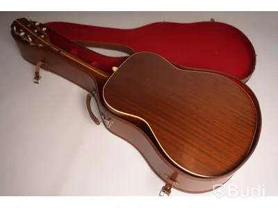 Levin modell nr 115, nylongitarr