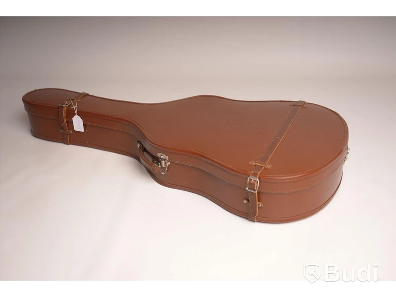 Levin modell nr 115, nylongitarr