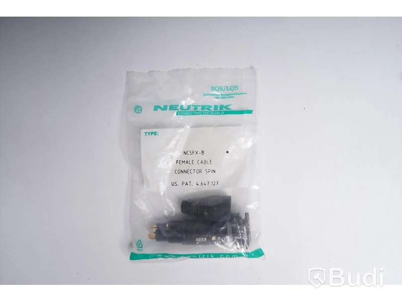 5 polig kontakt hona ca 20 st. Neutrik NC5FX-B. Ny, Obruten förpackning.